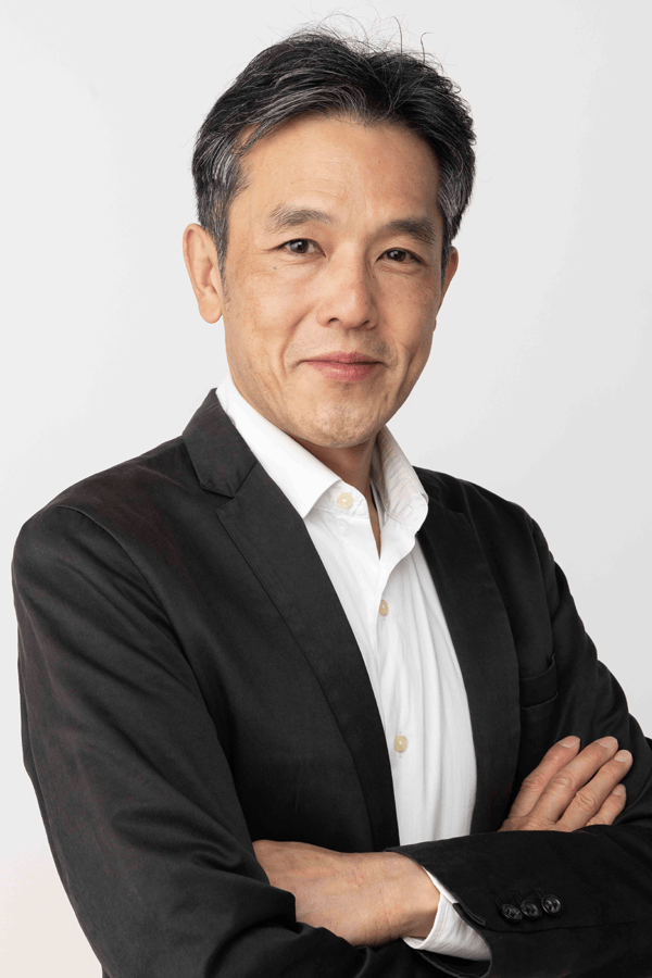 髙井康行 写真1